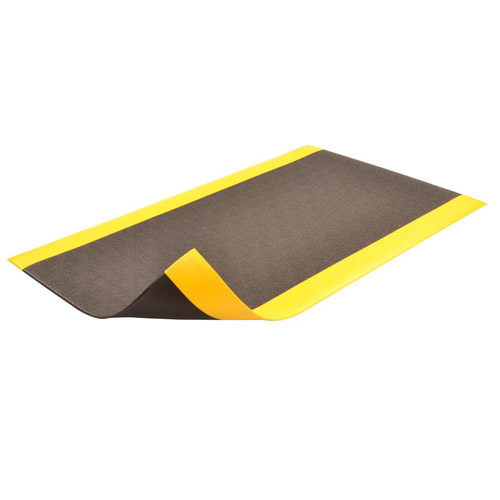 Pebble Step SOF TRED with Dyna Shield Anti-Fatigue 3/8 inch 3x4 ft black yellow full corner curl.