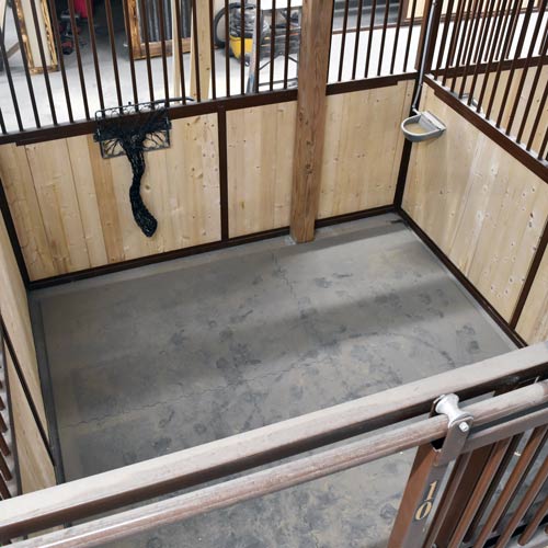 aerial view of 10x10 horse stall with interlocking rubber mats installed