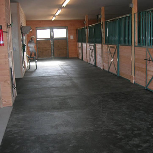 Sundance Horse Hexagon Mat Kit 10x14 Ft x 3/4 In Black stall install.