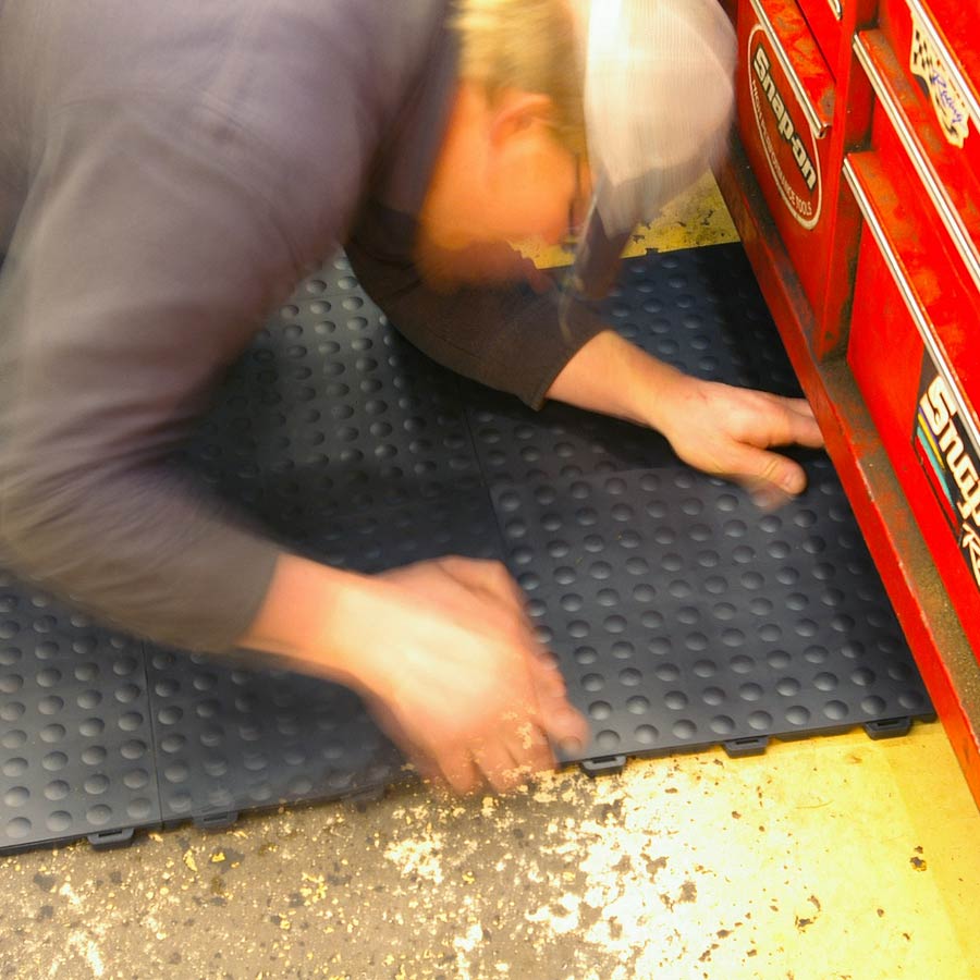 StayLock Bump Top Black installing bump.