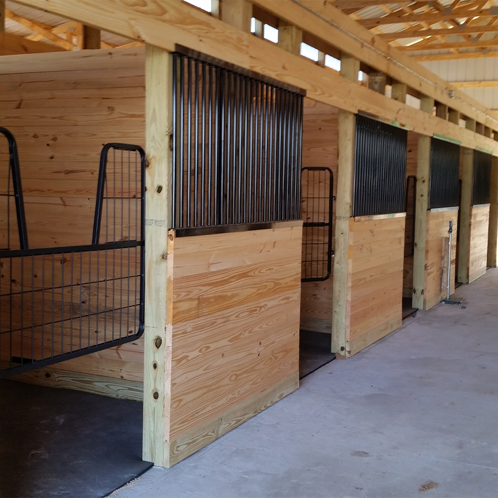 Range Interlocking Horse Stall Kit 3/4 Inch x 12x12 Ft. installed in horse stable