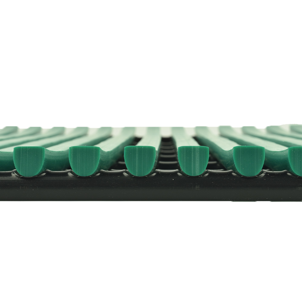 HVD Kennel Matting Roll 13.5 mm x 2x33 Ft. Side View in Green