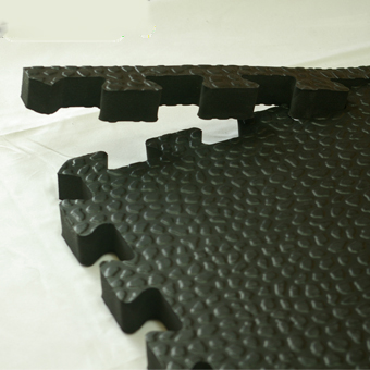 Pebble Mat 3/4 Inch Border 2