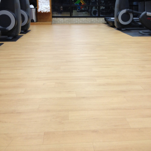 wood grain vinyl flooring Woodflex-Gameflex 6.7 mm - padded floor in Gym