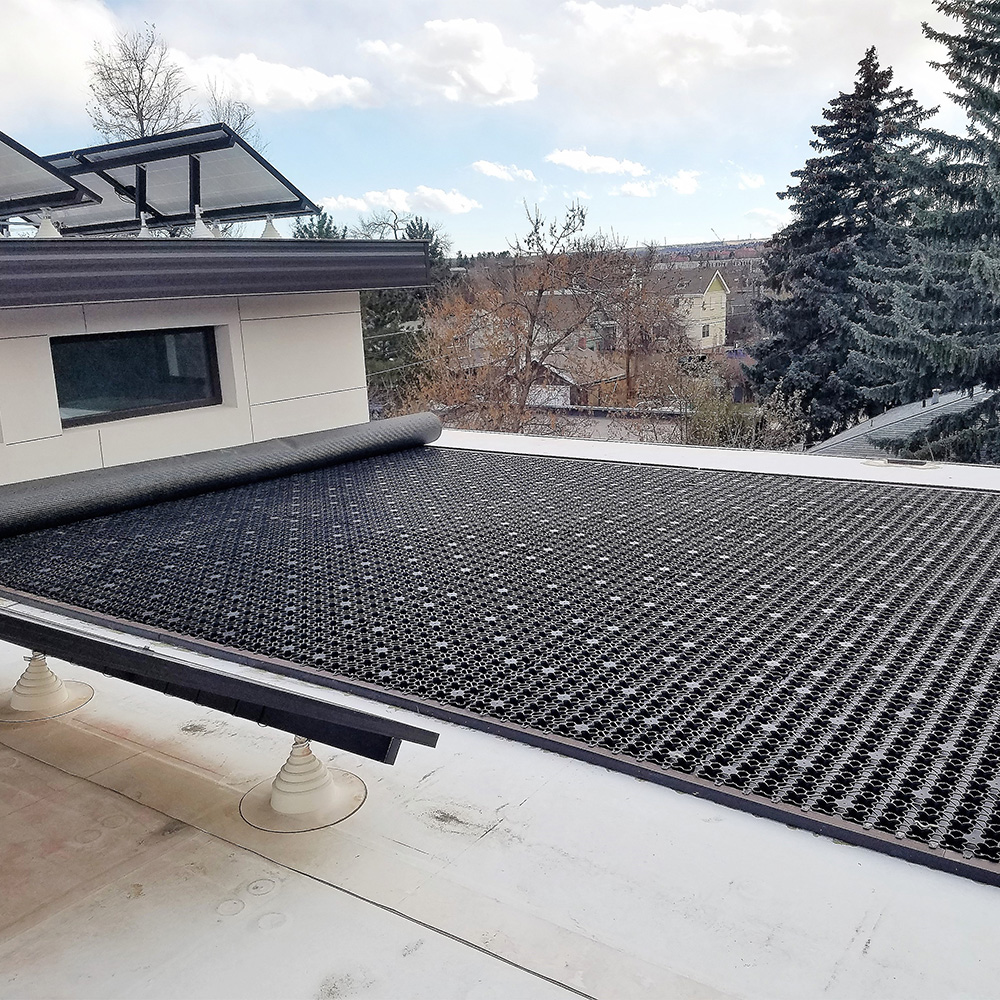 modular tiles for turf drainage system