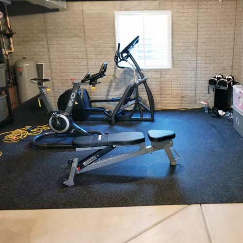 Home gym installed with confetti rolled rubber