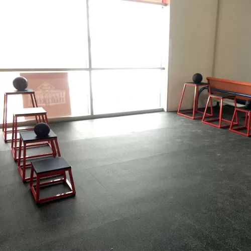 Rubber Flooring Rolls Regrind 1/4 Inch Per SF gym flooring installation