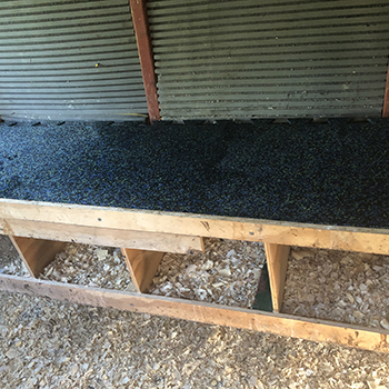 interlocking rubber flooring for chicken coops