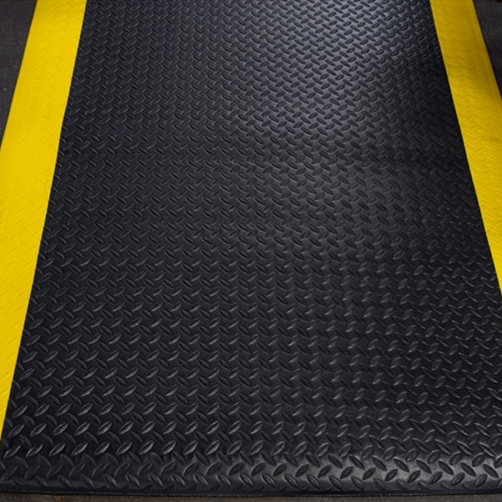 Diamond Sof-Tred With Dyna Shield Anti-Fatigue Mat 3X6 ft black yellow mat