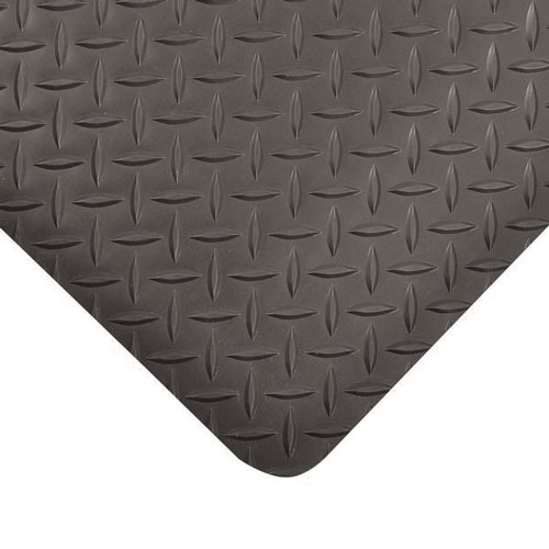 Diamond Tuff Max Anti-Fatigue Mat 3x12 ft black corner.