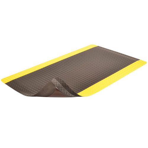 Saddle Trax Anti-Fatigue Mat 4x75 ft full ang black yellow curl.