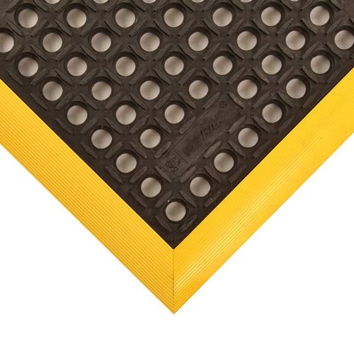 Safety Stance 4-Side Anti-Fatigue Mat 40x124 inch corner black yellow.