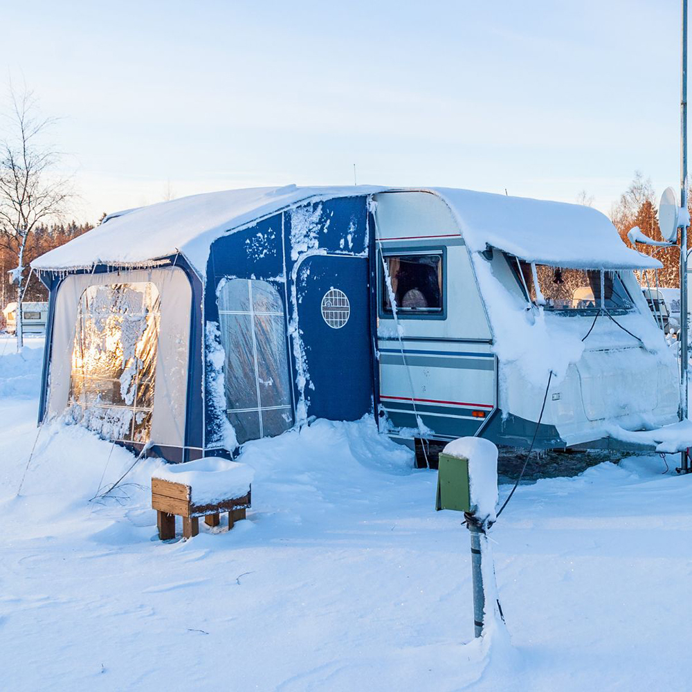 camping in rv in cold weather