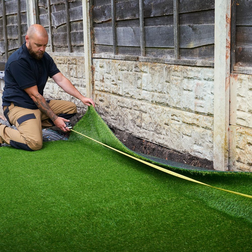 measuring your yard for artificial turf grass