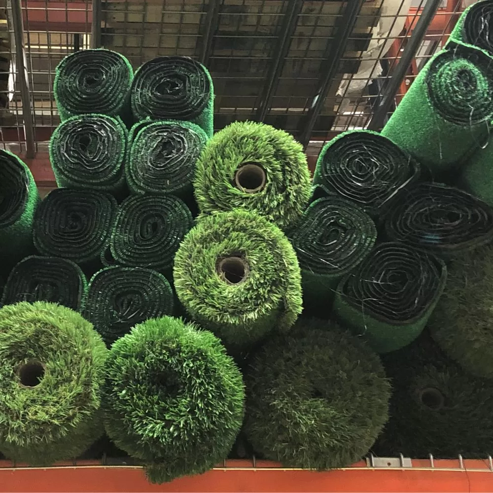 rolls of artificial grass how to choose
