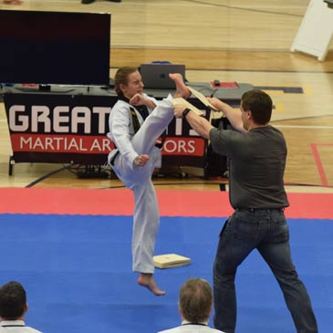 Flying front snap kick board breaking mats - Wisconsin Taekwondo Tournament