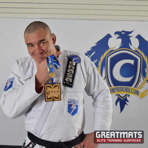 Comprido with 2017 PanAm Gold Medal - Greatmats