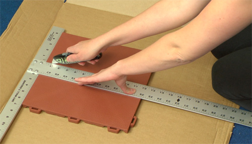 How to cut interlocking pvc deck tiles