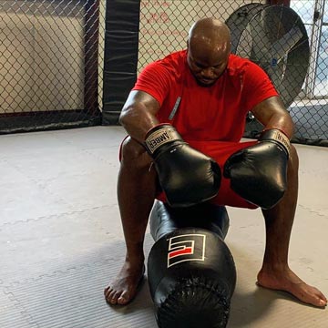 MMA Puzzle Mats for Cage - Derrick Lewis