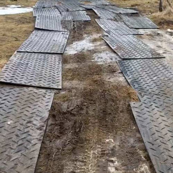 plastic track mats