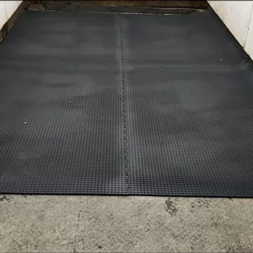 Heavy Rubber Mats for Equine Wash Bays