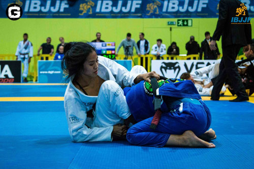 Kristina Barlaan belt hold
