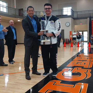 2019 AKF Junior Grand Champion Cole Fechter