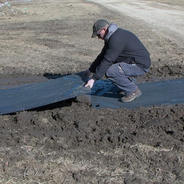 lightweight mud mat for temporary driveways