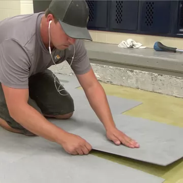 Slip Resistant Locker Room Flooring, Foam Tile Flooring Cap