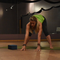 Best Yoga Studio Flooring - thumbnail