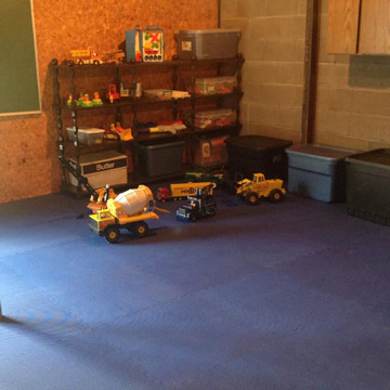 puzzle floor blue basement