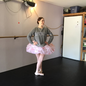 Home Dance studio in garage for professional dancers during quarantine