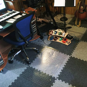 Royal Interlocking Carpet Tile Music Room