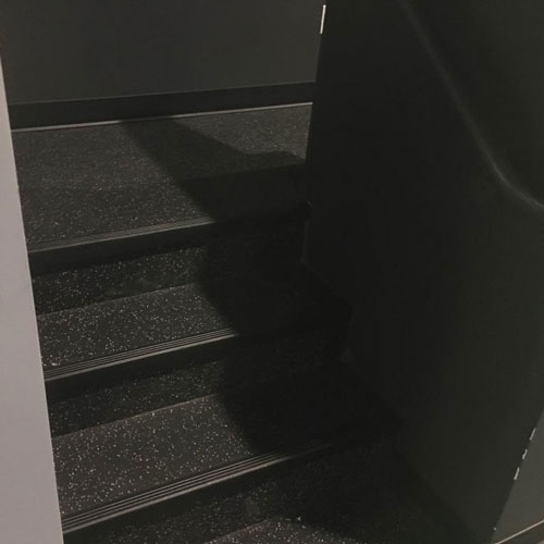 Rubber stair treads