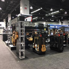 Thick Cushioned Trade Show Flooring thumbnail