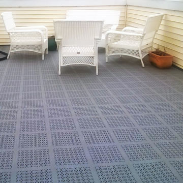 Temporary patio flooring for outdoor living space