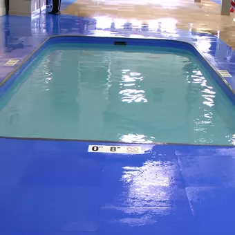stabile la temperatura della piscina decking