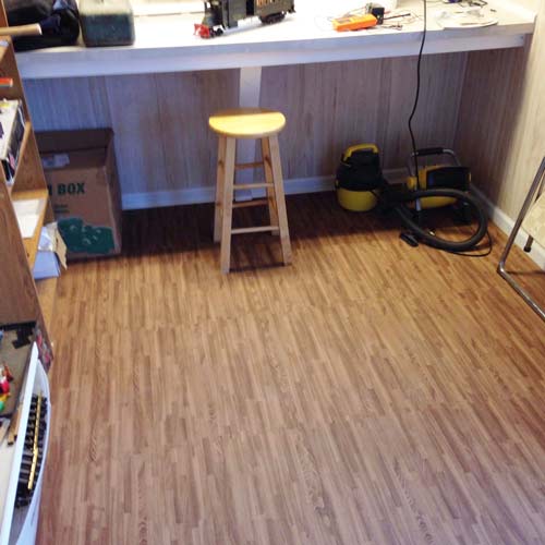 workshop using plank tile flooring in foam