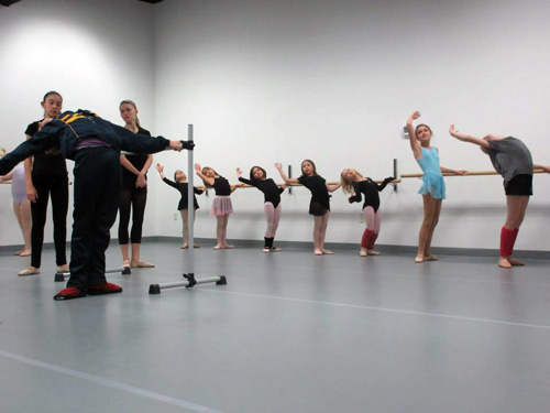 CRAVE Dance Studio class