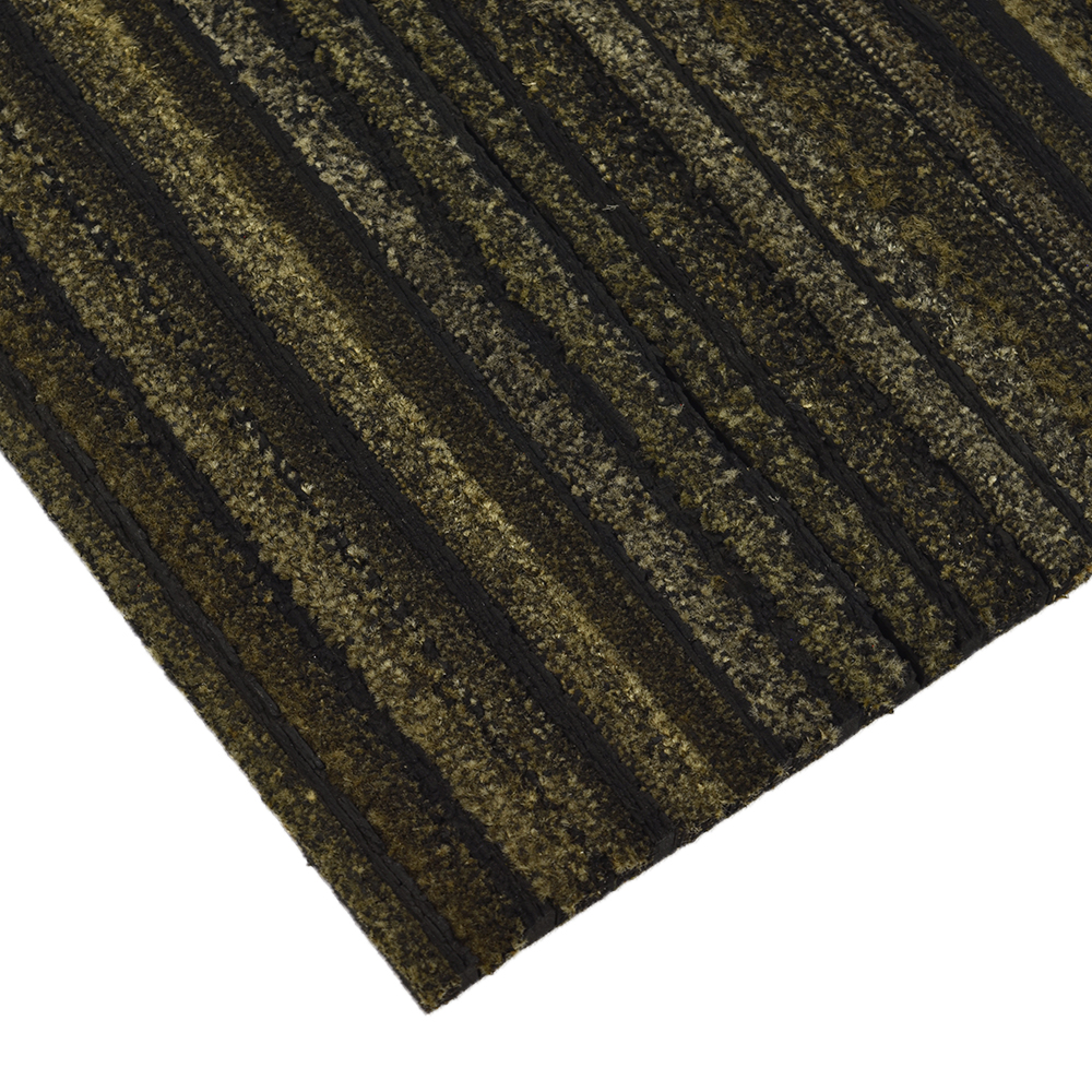 Scraper Recycled Tire Rubber Floor Tiles 3/8 Inch x 11.5x11.5 Inches Case of 25 corner view