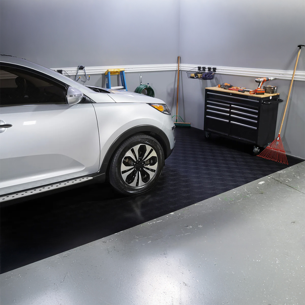  G-Floor Levant Tread Garage Floor Roll 55 Mil x 7.6x17 Ft. SUV parked on Midnight black
