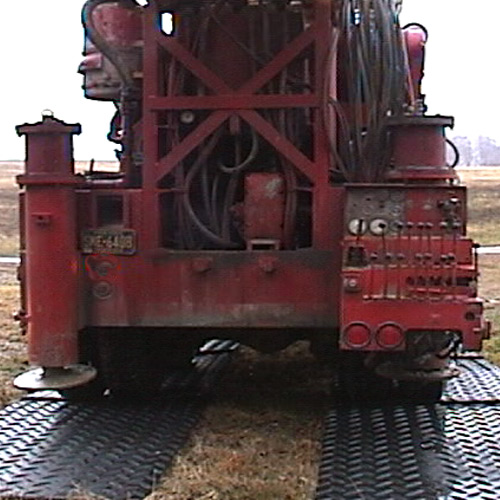 Ground protective mats for mud or soft ground