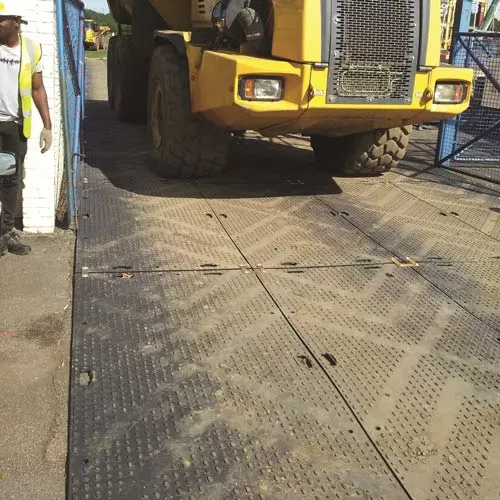 excavator ground mats are strong and durable