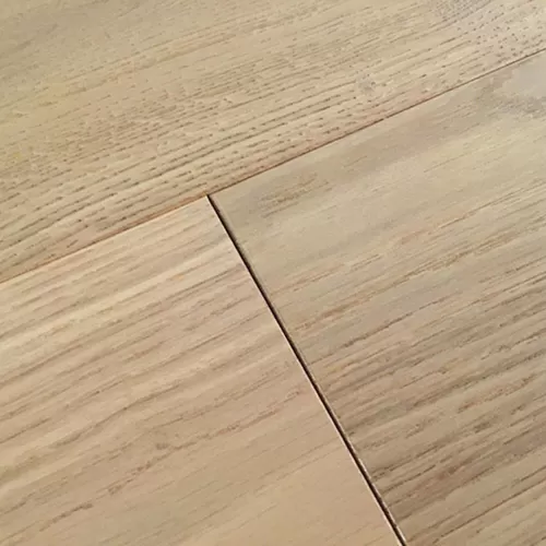 Castle Oak Engineered Hardwood Planks 31.3 Sq Ft per Carton Cream Oak Close up