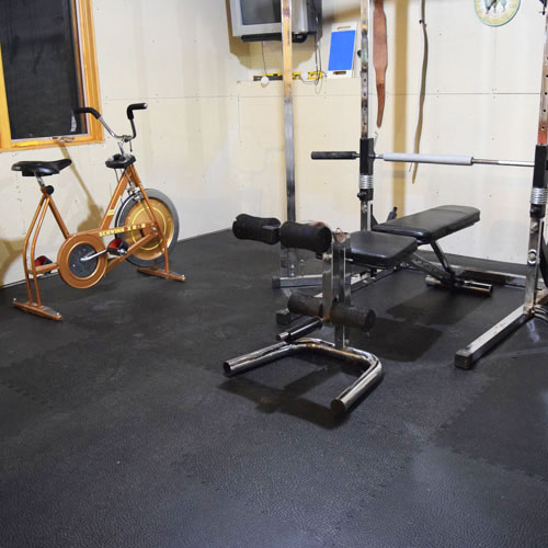 gym flooring for online workouts 