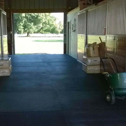 Sundance Horse Stable Aisle Mats 4x6 Ft x 3/4 Inch Interlocking Top customer install.