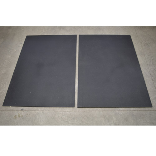 rubber mats that are 3 ft x 4 ft