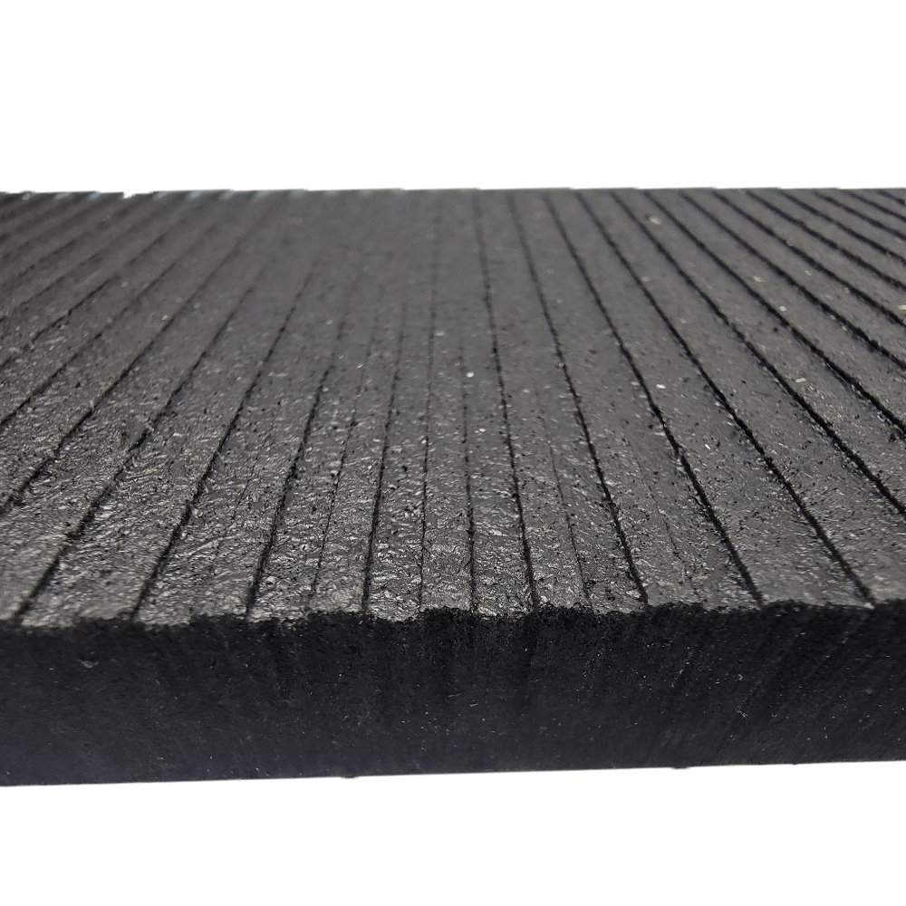 close up of ribbed washbay rubber mat