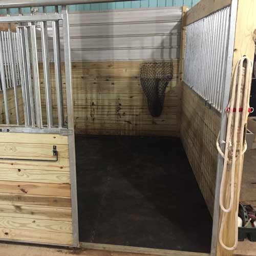 Stall Mats in Horse Barn