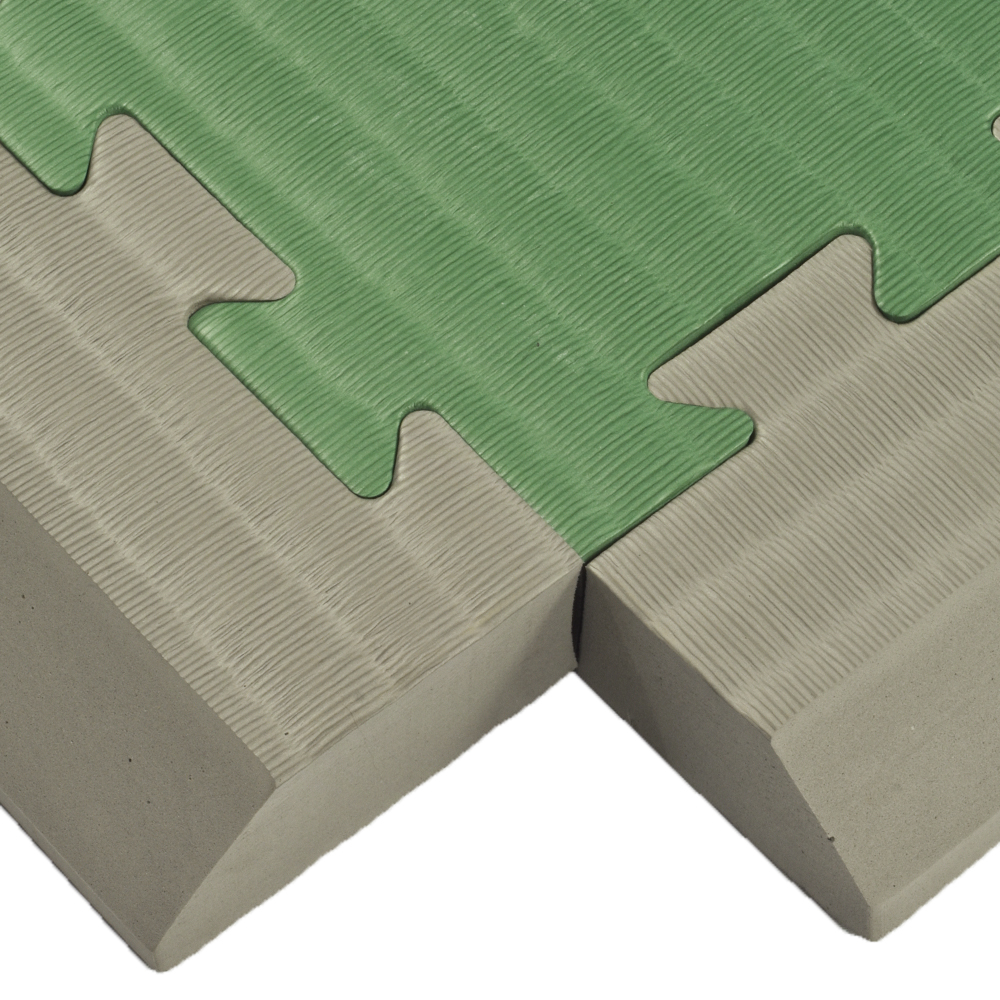 Border Ramp Pair for Indoor Playground Foam Tiles 1.5 inch x 1 Meter green mat corner view close up